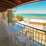 Marabu Seaview דירה *